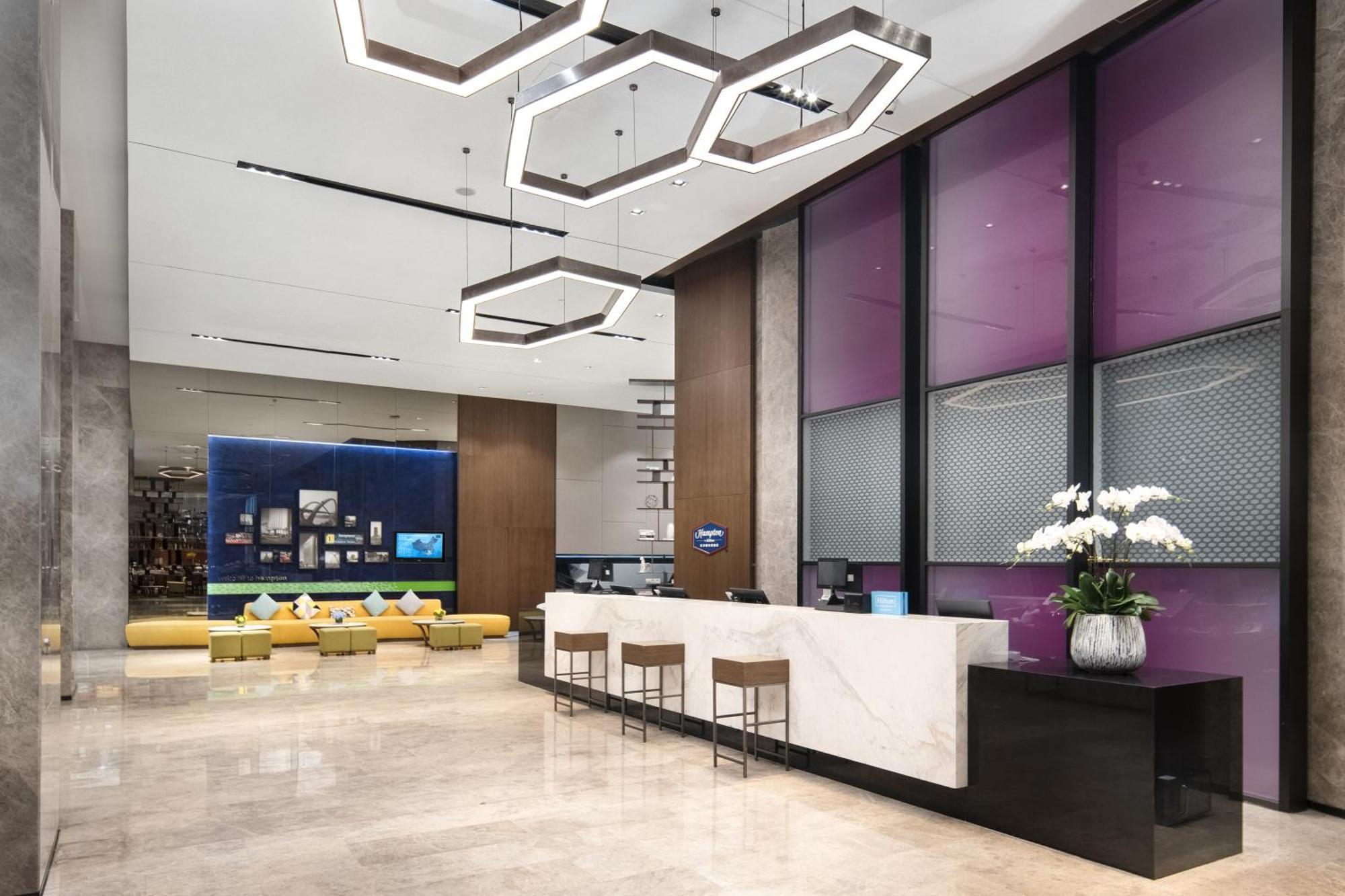 Hampton By Hilton Nanning Jiangnan Hotel Exterior photo